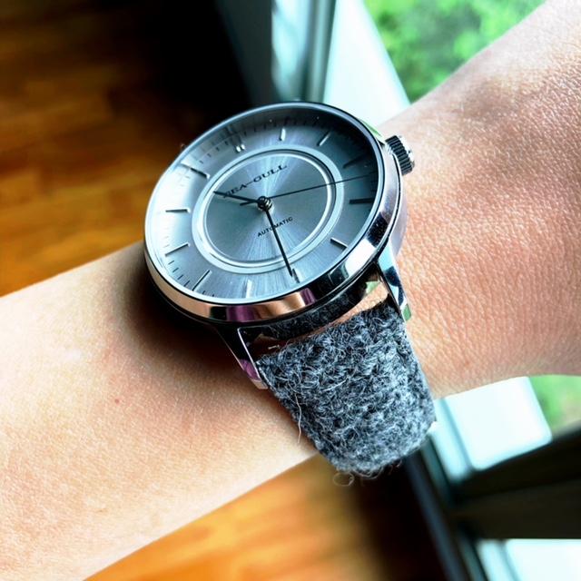 Sea Gull watch on Vario Harris Tweed strap. Photo by #varioeveryday member Jane