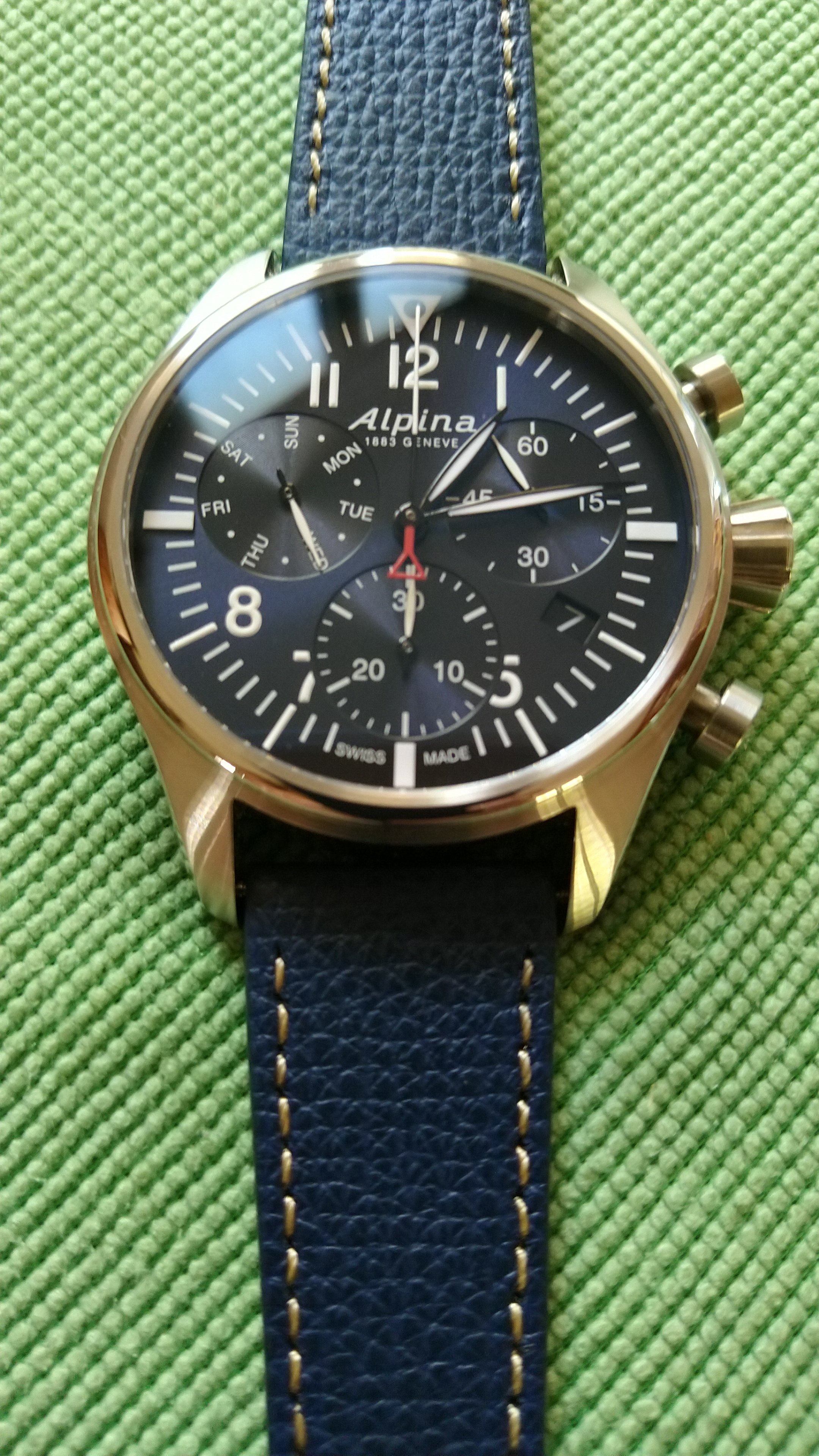 Alpina watch on Vario Italian leather. Photo by #varioeveryday member Jean Michel