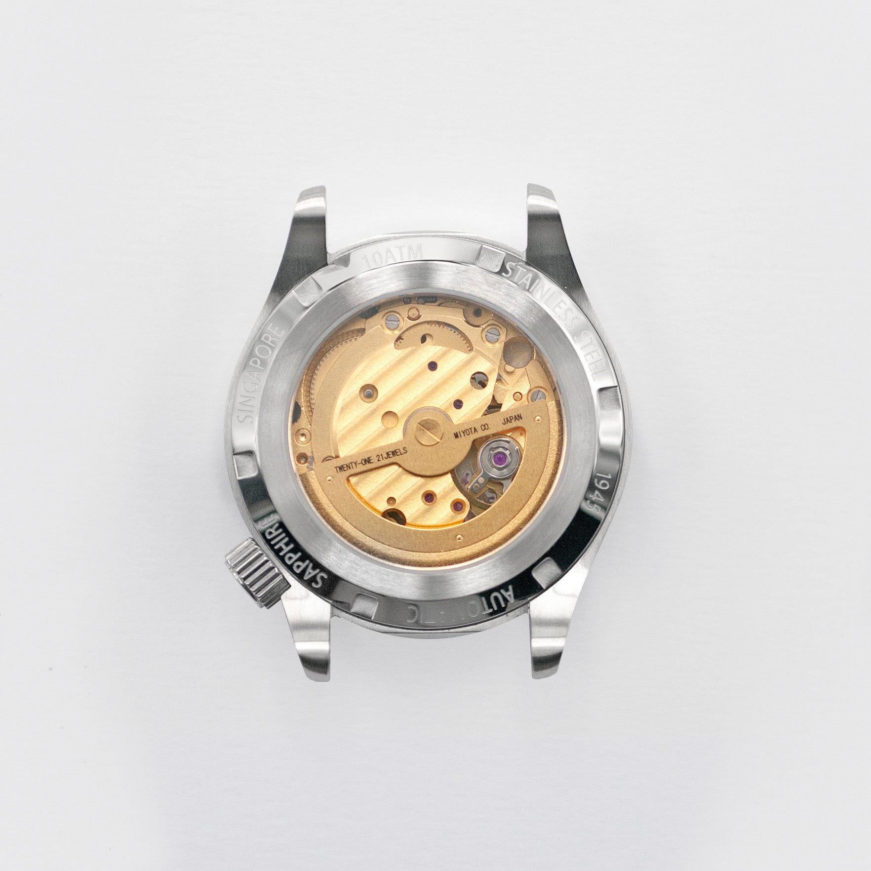 vario 1945 field watch caseback