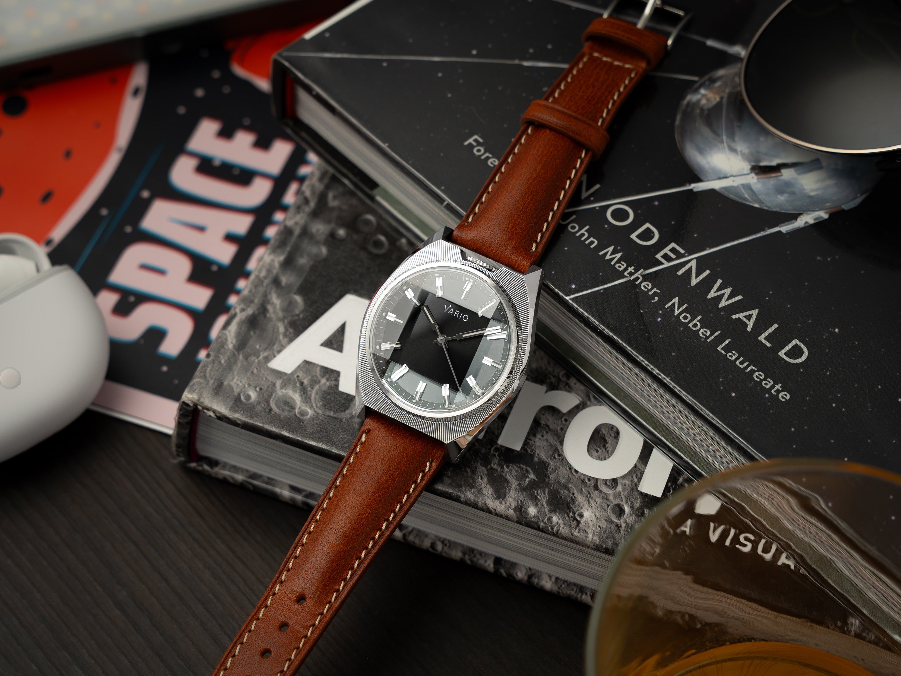 Vario Vintage Veg Tan Embossed Italian Leather medium brown