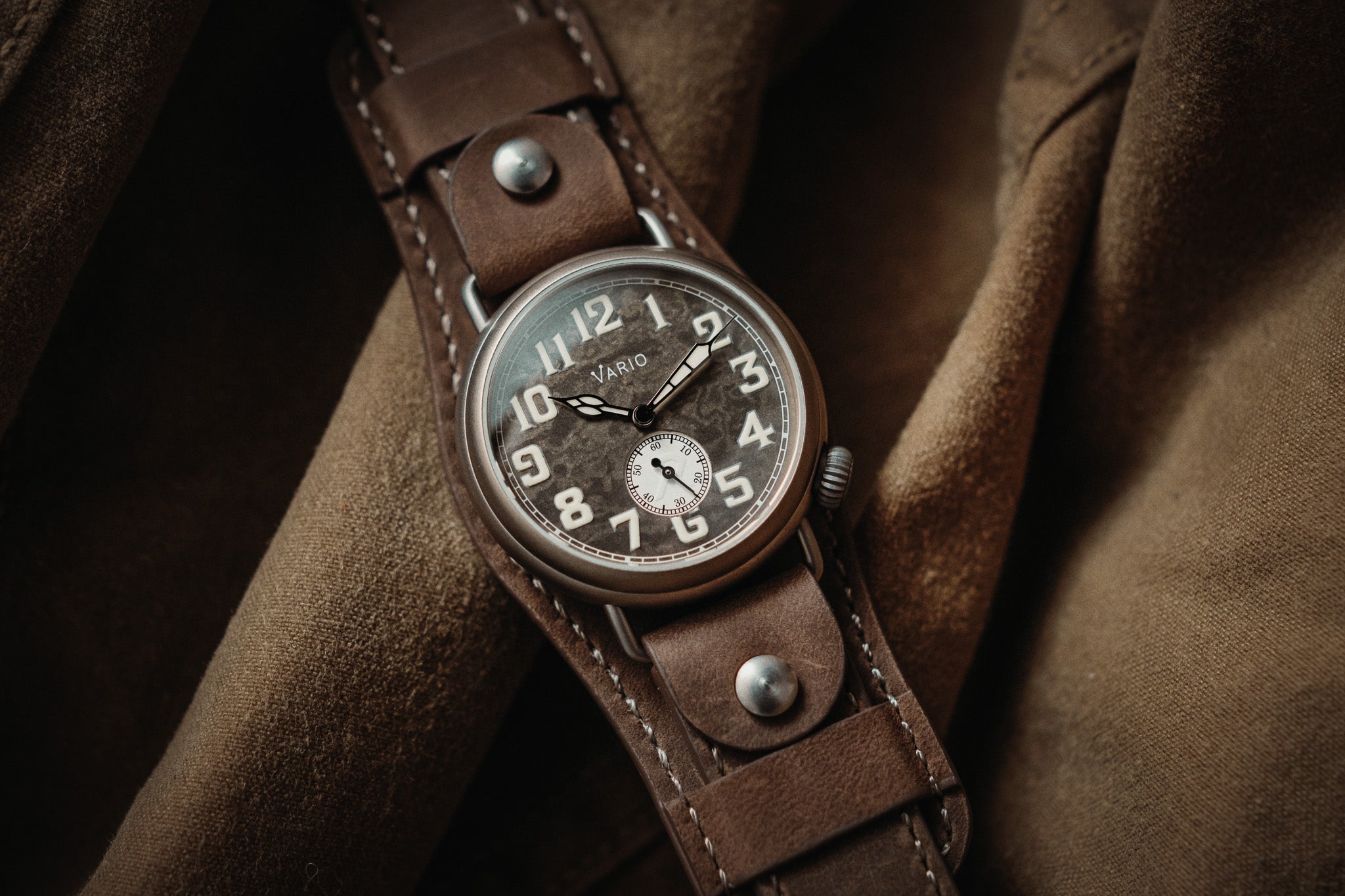 VARIO x RZE UltraHex™ Trench Timascus Watch