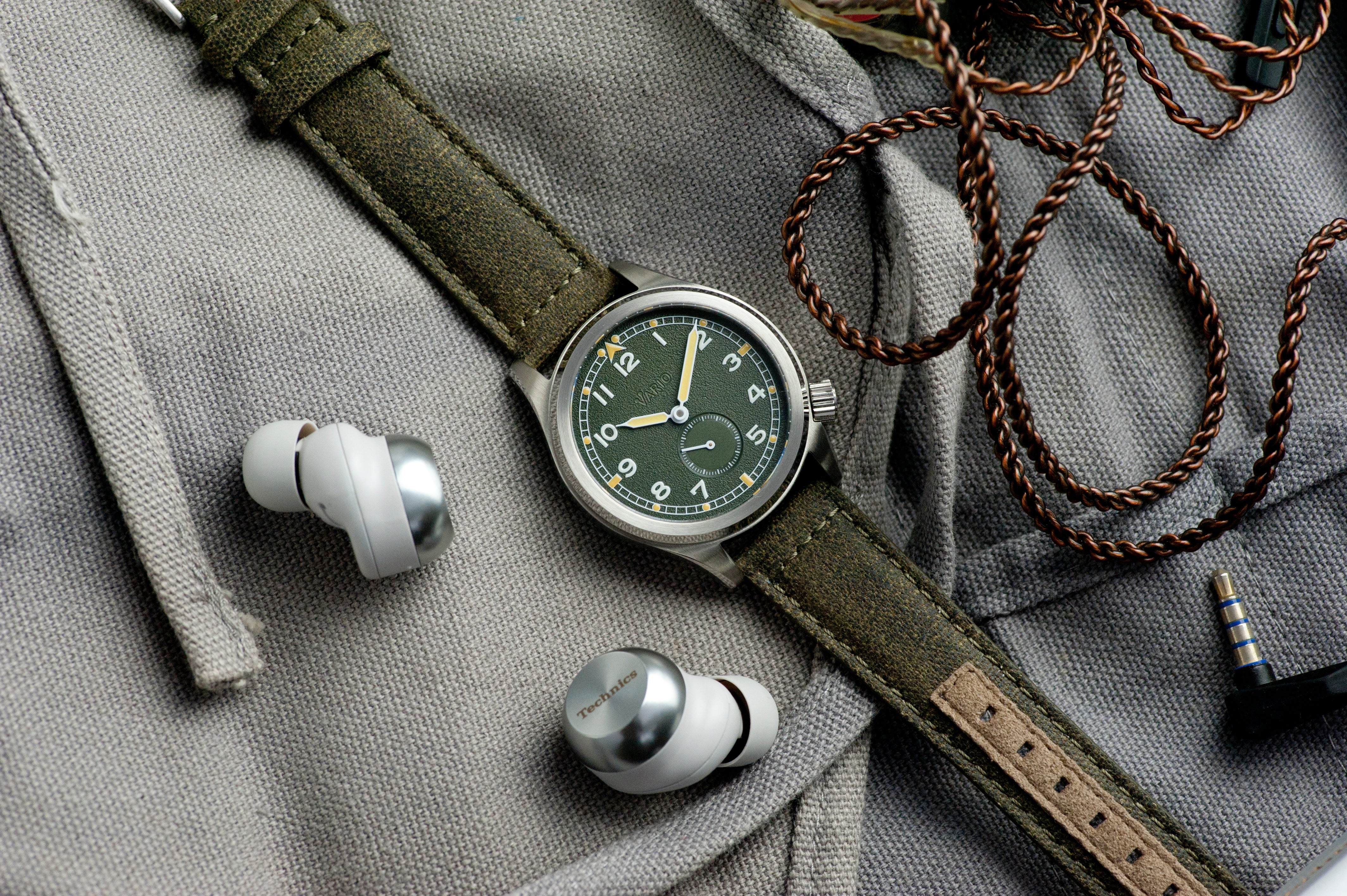 Vario 1945 D12 Watch