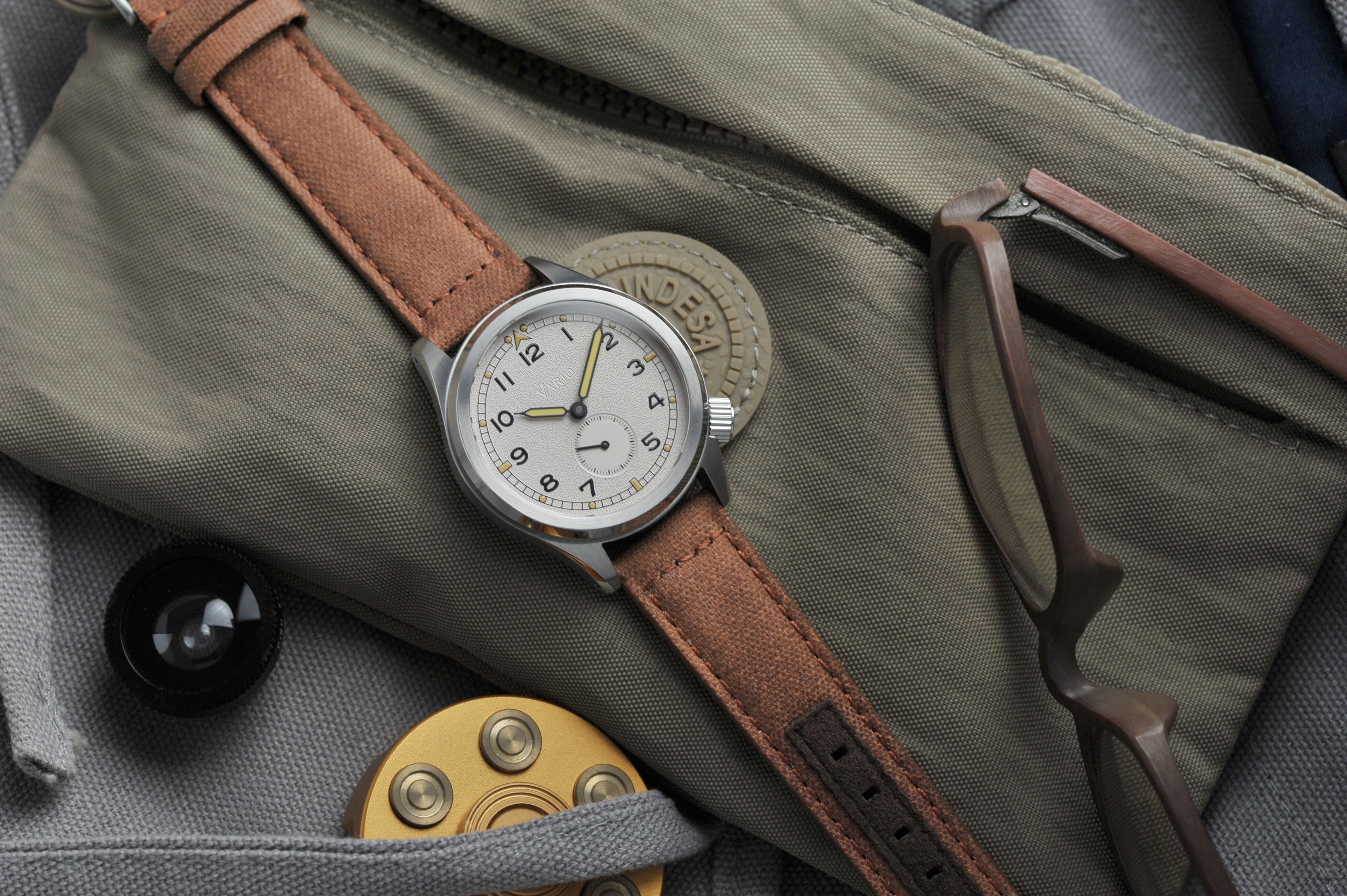Vario 1945 D12 Watch