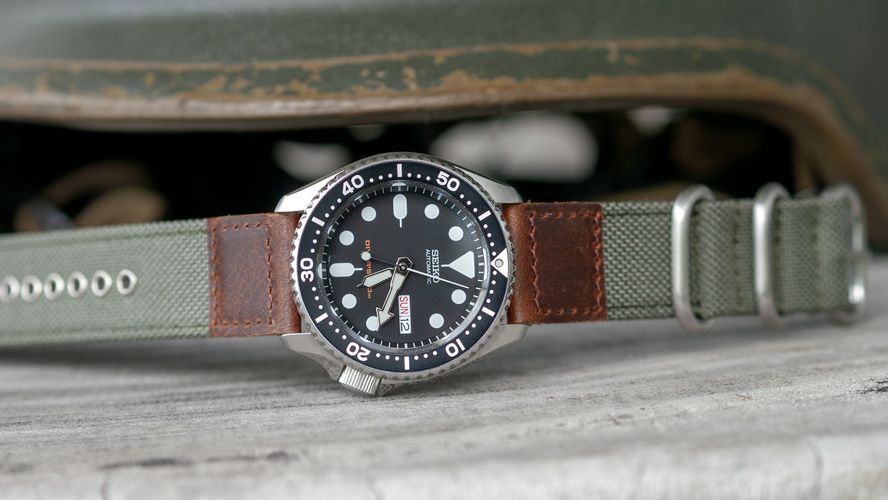 vario cordura oiled leather vintage army green seiko