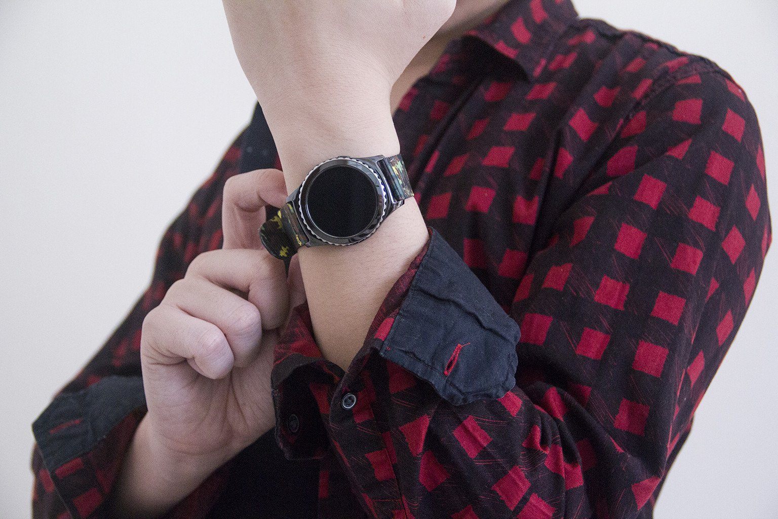 Samsung Gear 2 Watch with Camo Green Strap