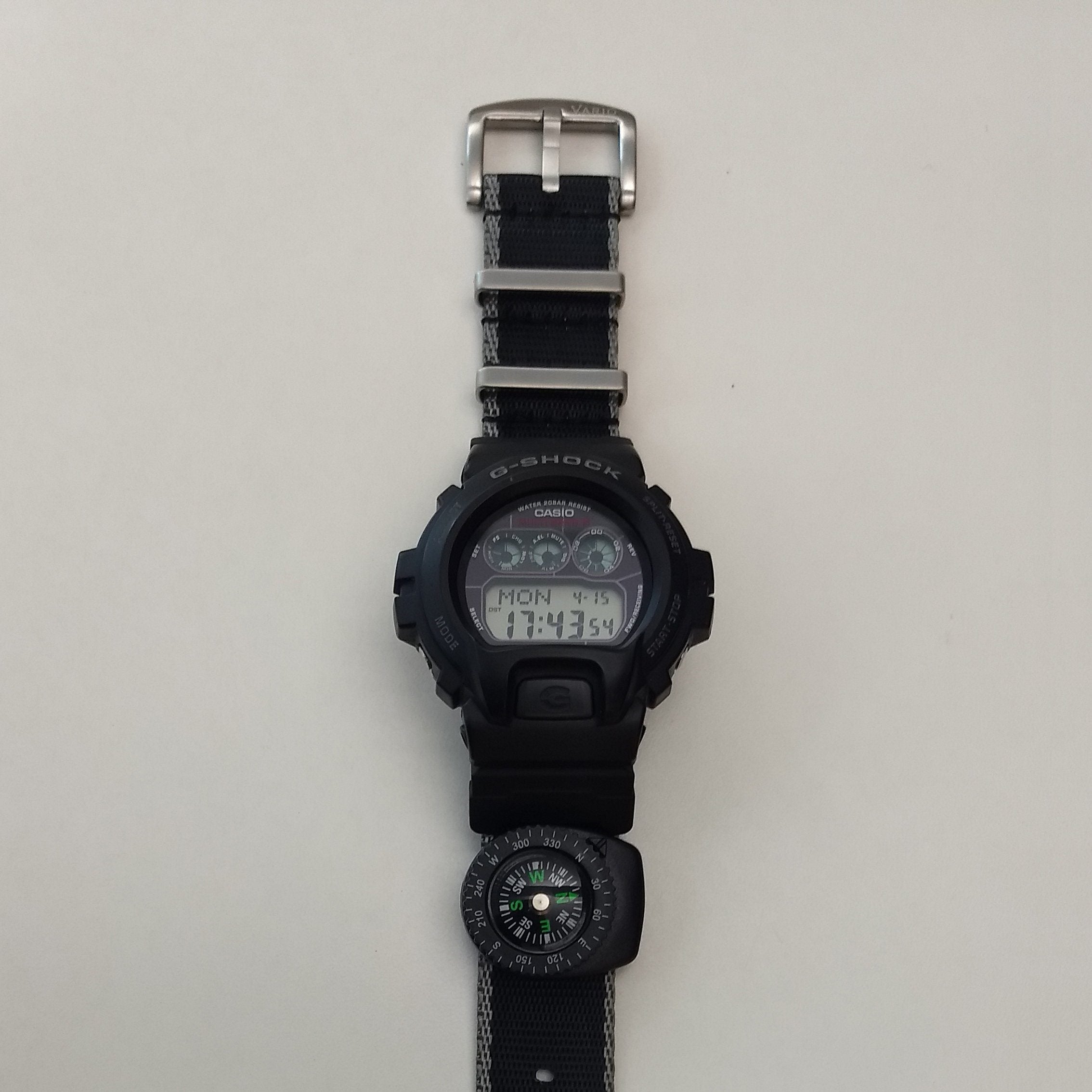 What do you think of this Seat Belt on this G-Shock? Photo by #varioeveryday member Carlos.
