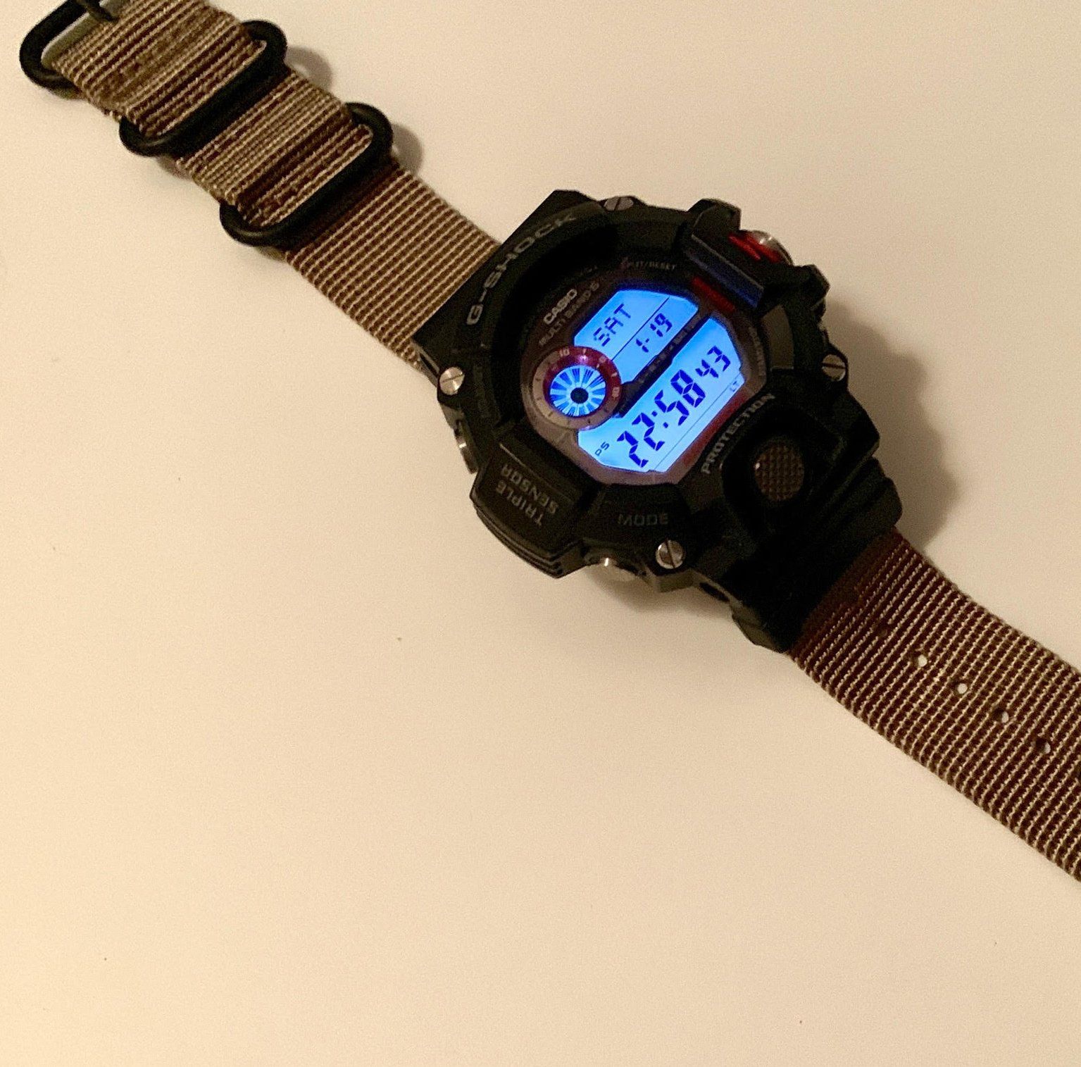 Check out this GW9400 Rangeman with Vario's ballistic nylon strap kit