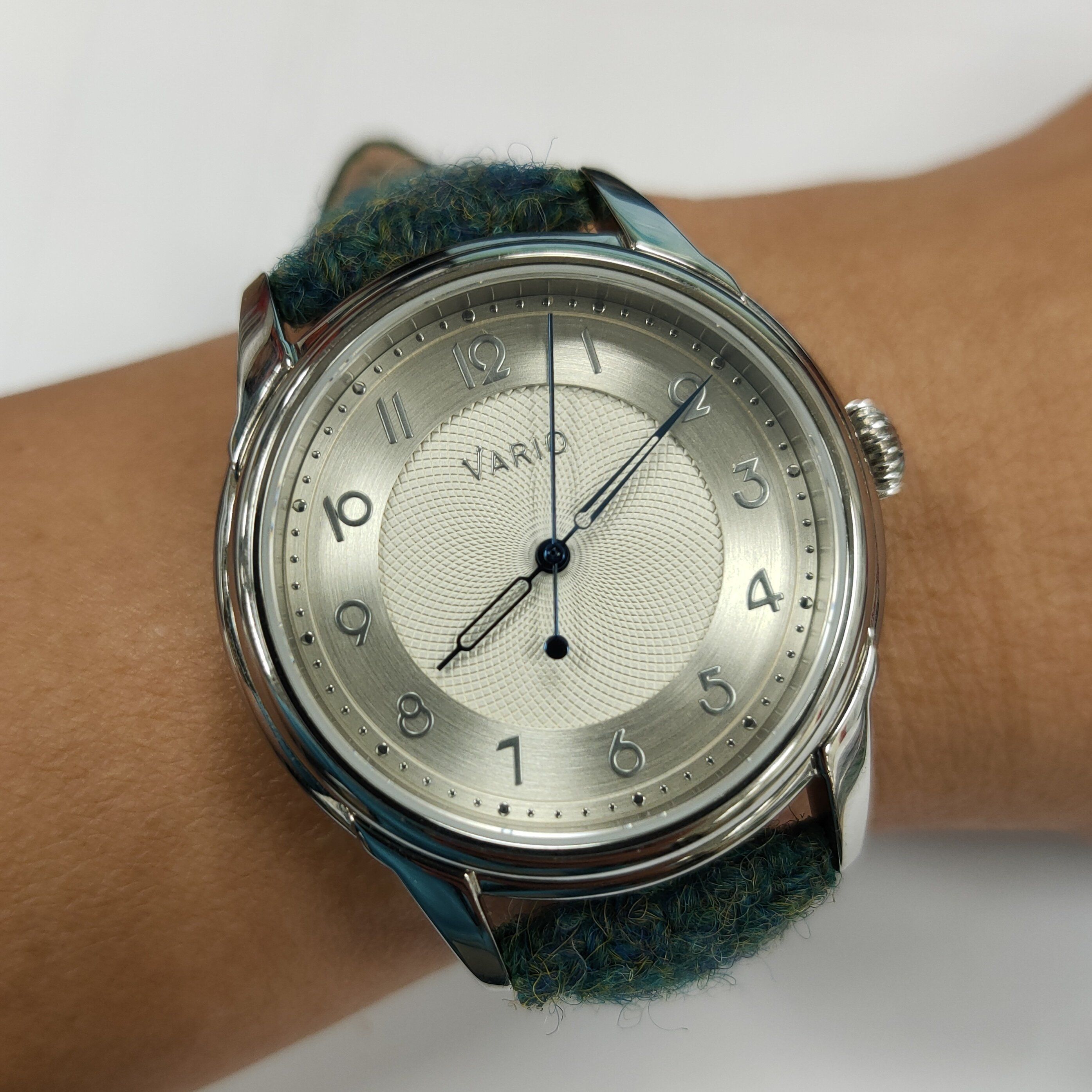 Love Art Deco watch? Check out Vario Empire Silver! Photo by happy customer #varioeveryday member SK