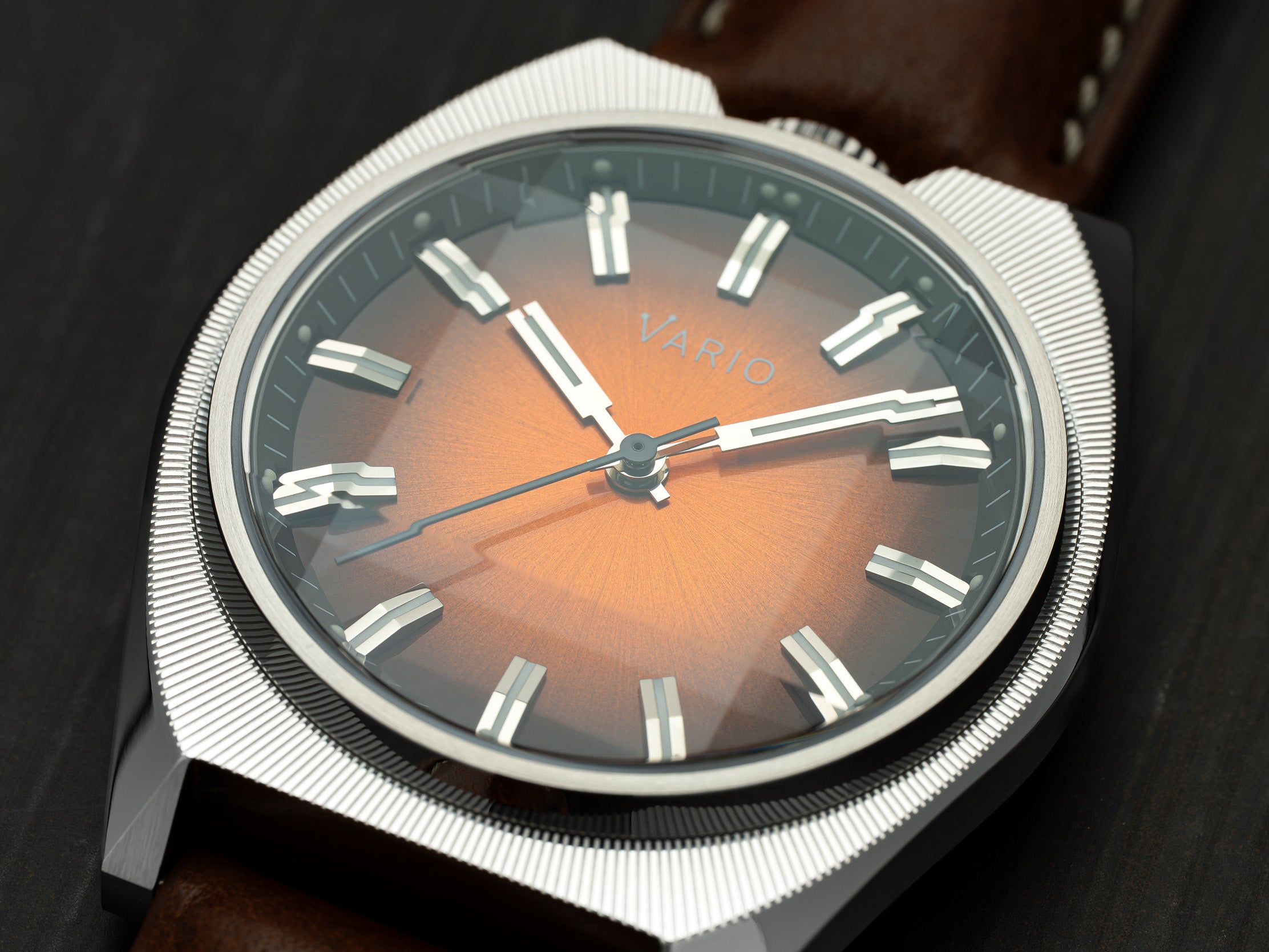 Vario Futurist faceted crystal watch orange