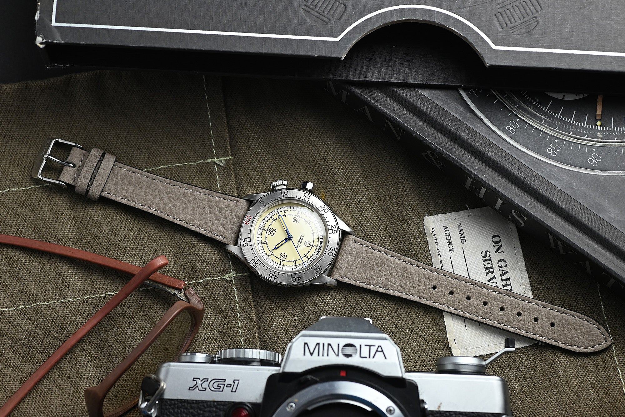 undone watch with vario german leather watch strap