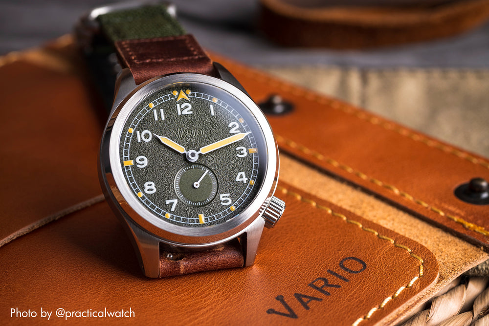 Vario 1945 D12 Army Green Field Watch