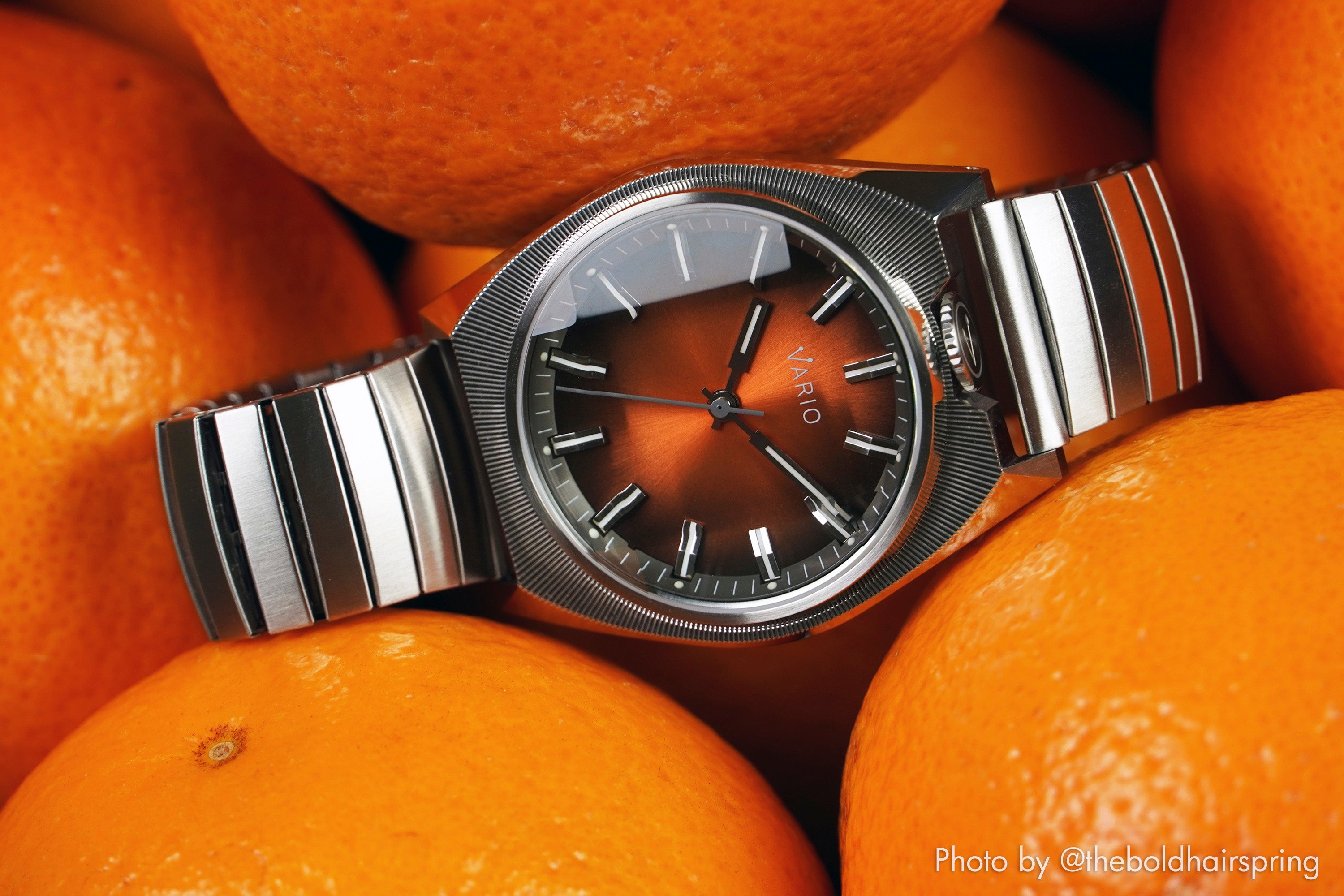 vario futurist watch