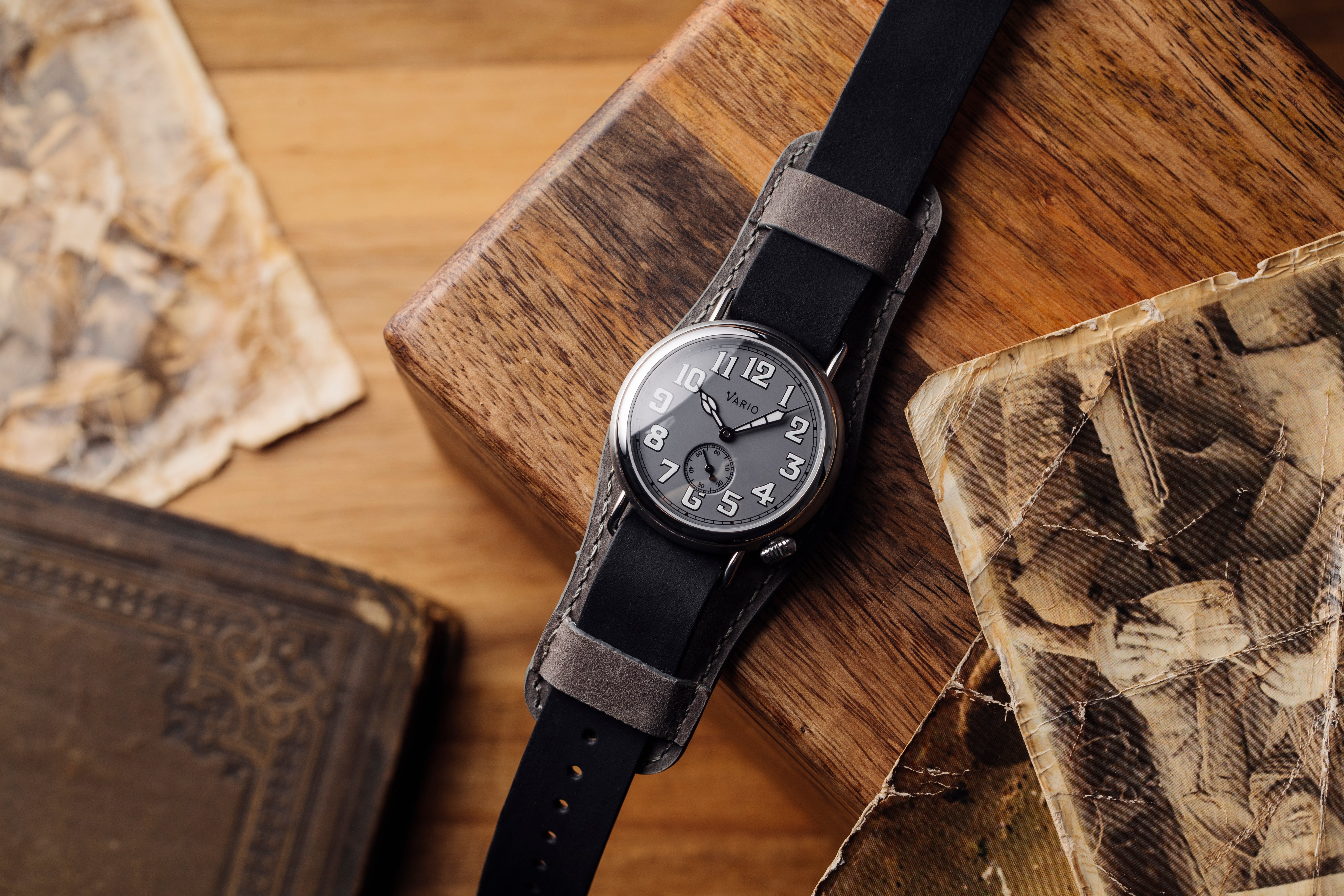 vario ww1 trench watch with crazy horse leather single pass watch strap
