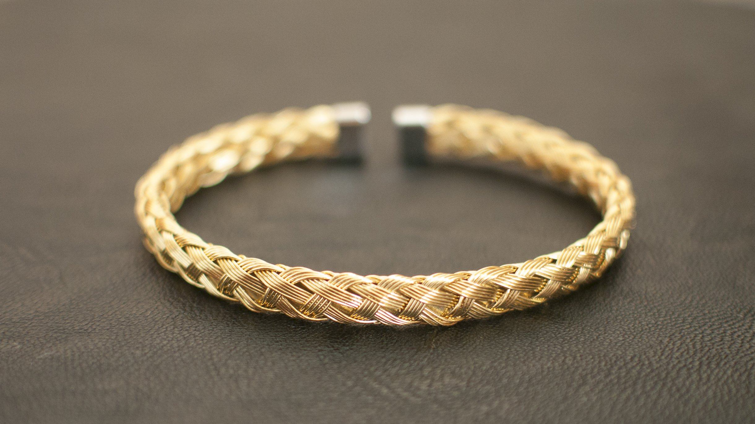 gold woven mesh bracelet