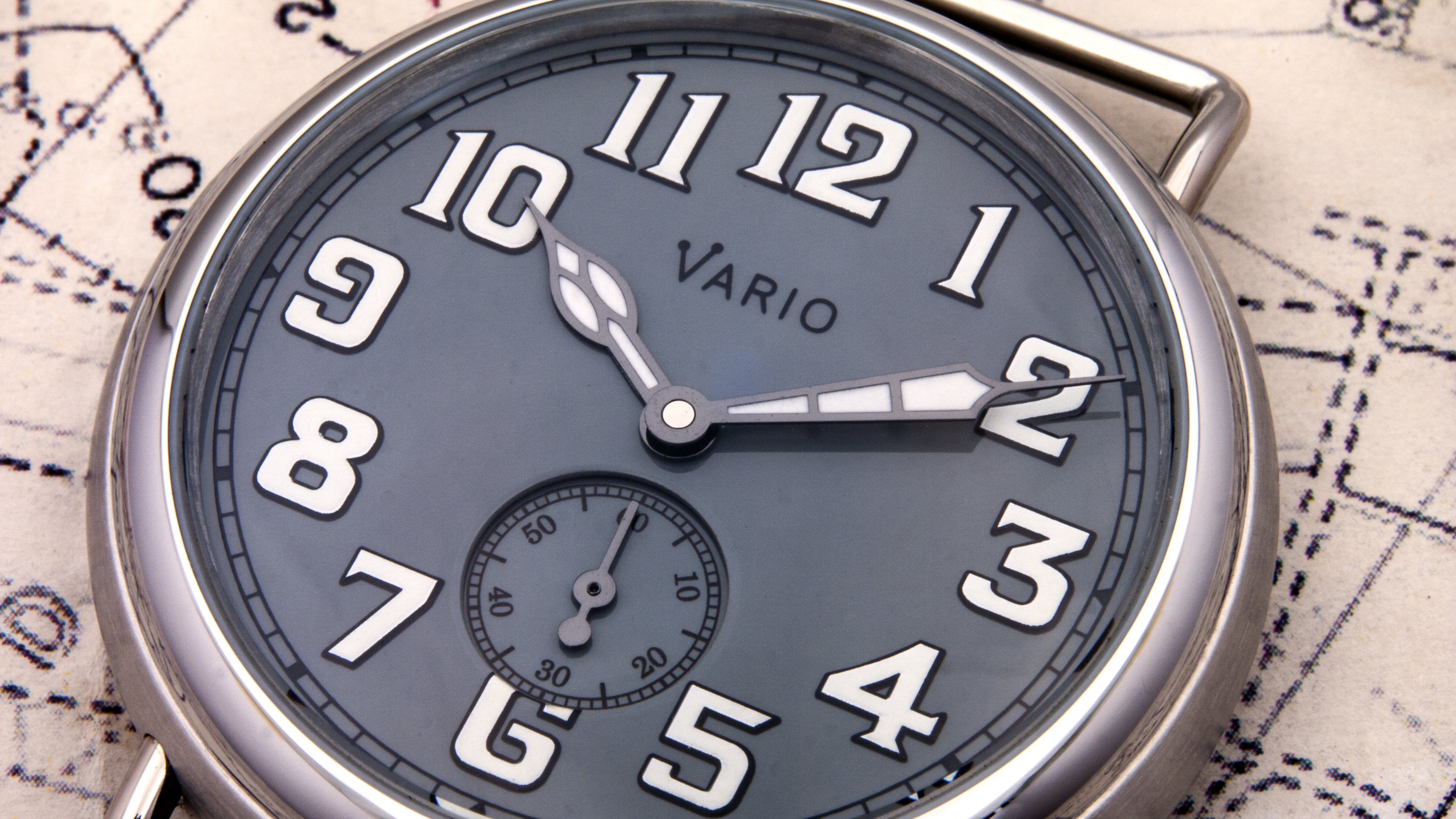 vario 1918 trench field watch grey dial white lume 37mm